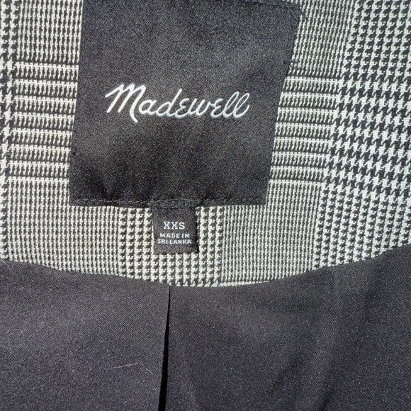 Maxwell XXS, Checkered Blazer - Picture 2 of 2